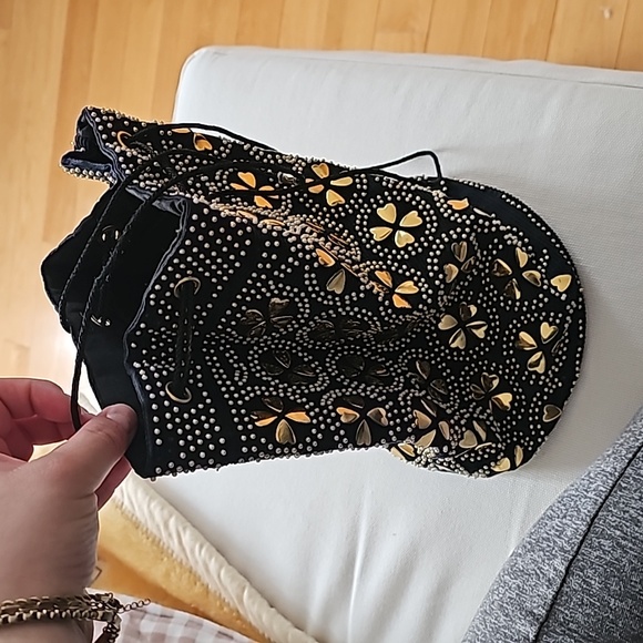 Vintage Embellished Bucket Bag - Picture 2 of 6